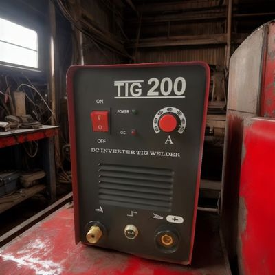 TIG 200 TIG soudage avec technologie MOS Inverter et polarité de sortie en courant continu à un niveau imbattable