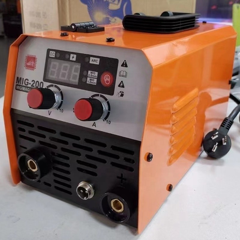 130Amp Mini Portable DC Inverter MIG machine de soudage MIG 200 pour facile et pratique